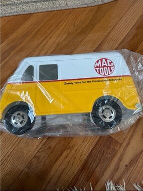 MAC TOOLS DELIVERY VAN BRAND NEW GEM 1:12 SCALE /5000 OR LESS 1ST ED